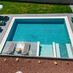 Oludeniz 4 Bedroom Luxury - Private Pool And Garden