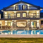 Oludeniz 4 Bedroom Luxury - Private Pool And Garden Villa *