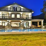 Villa Oludeniz 4 Bedroom Luxury - Private Pool And Garden *