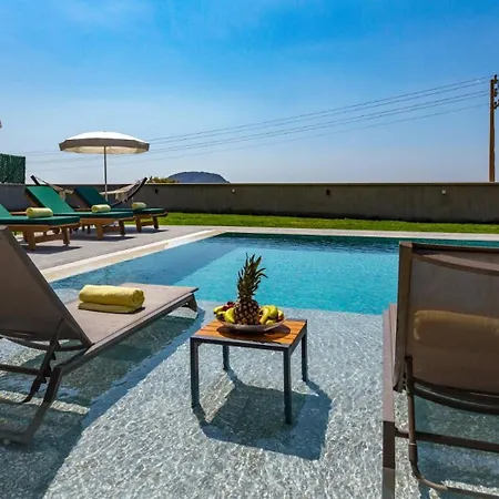 Oludeniz 4 Bedroom Luxury - Private Pool And Garden Fethiye