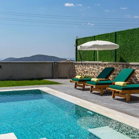 Vilă Oludeniz 4 Bedroom Luxury - Private Pool And Garden *