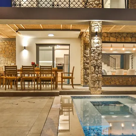 Oludeniz 4 Bedroom - 9318 Villa Fethiye