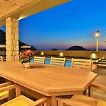 Villa Oludeniz 4 Bedroom Luxury - Private Pool And Garden Fethiye