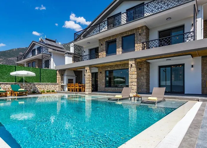 Oludeniz 4 Bedroom Luxury - Private Pool And Garden Villa *