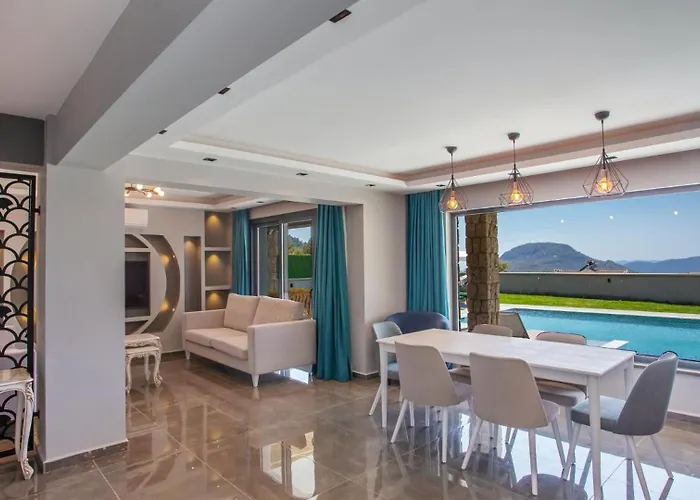 Oludeniz 4 Bedroom Luxury - Private Pool And Garden *