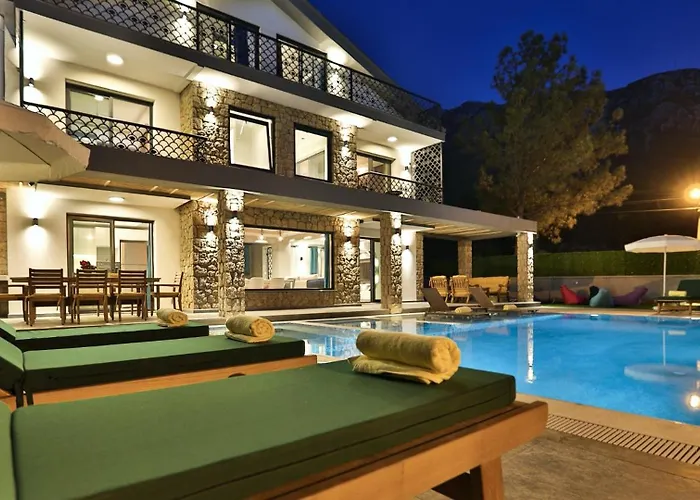 Villa Oludeniz 4 Bedroom Luxury - Private Pool And Garden Fethiye