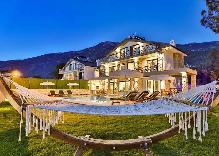 Villa Oludeniz 4 Bedroom Luxury - Private Pool And Garden Fethiye