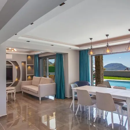 Oludeniz 4 Bedroom Luxury - Private Pool And Garden *