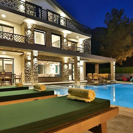 וילה Oludeniz 4 Bedroom Luxury - Private Pool And Garden פאטהיה